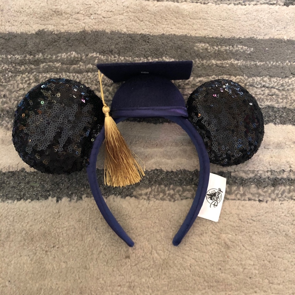 2020 Graduation ears cap NWT